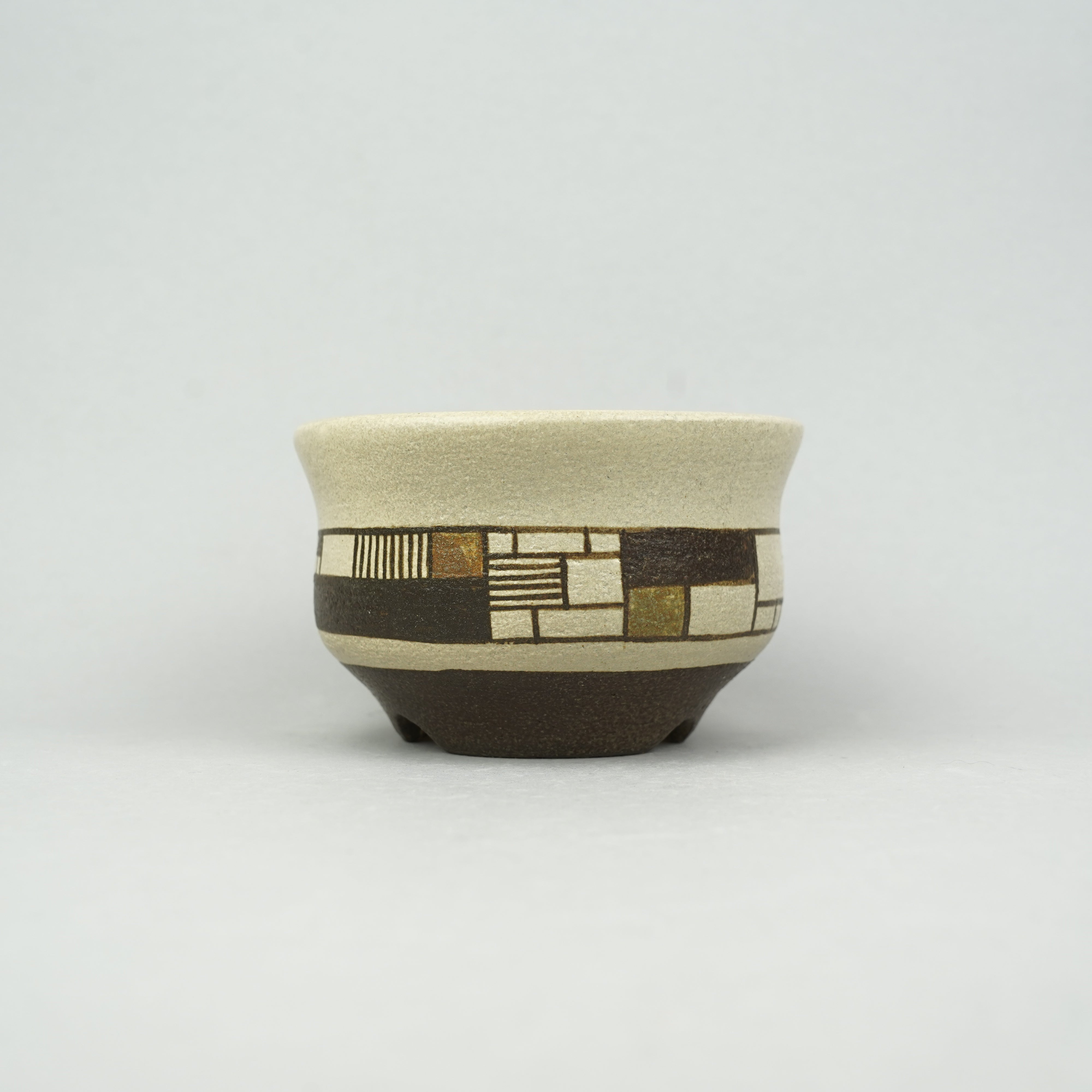 植木鉢　ウォルシュ香織　5号鉢 陶器鉢】ウォルシュ香織_植木鉢_3nWK21 – Hachi-8