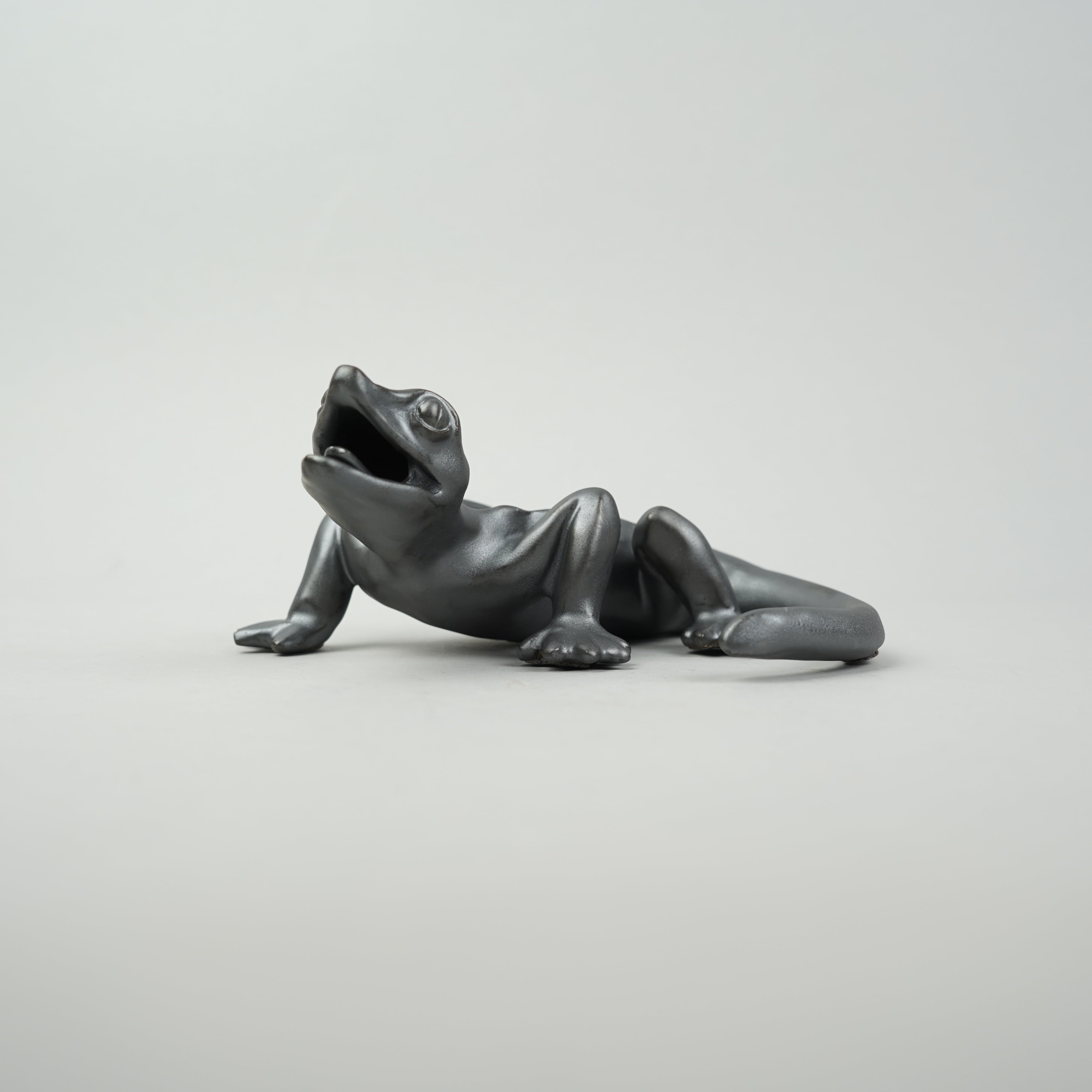 植木鉢/25nHA/洞亜希 – Hachi-8