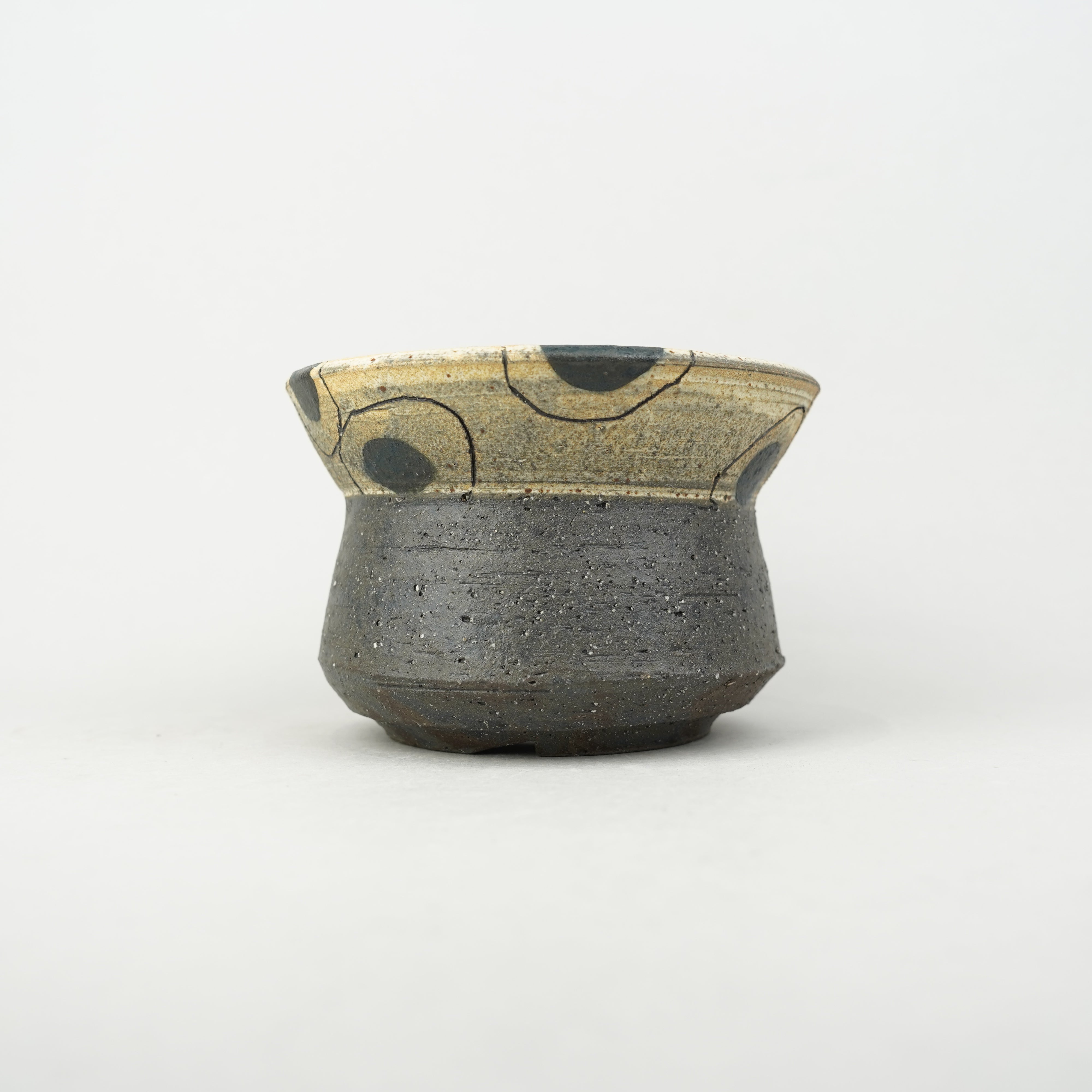 商品一覧/植木鉢 – Hachi-8
