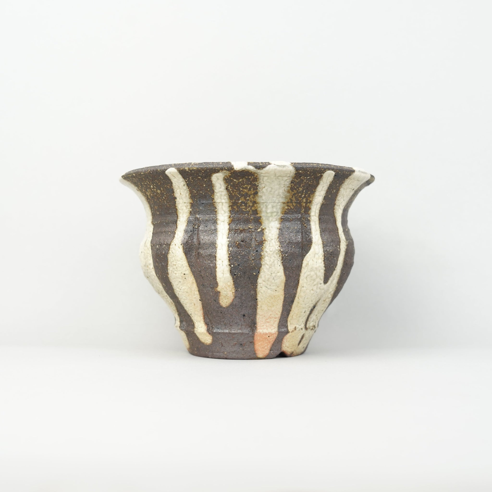 【陶器鉢】須釜優子_植木鉢_2nSY112