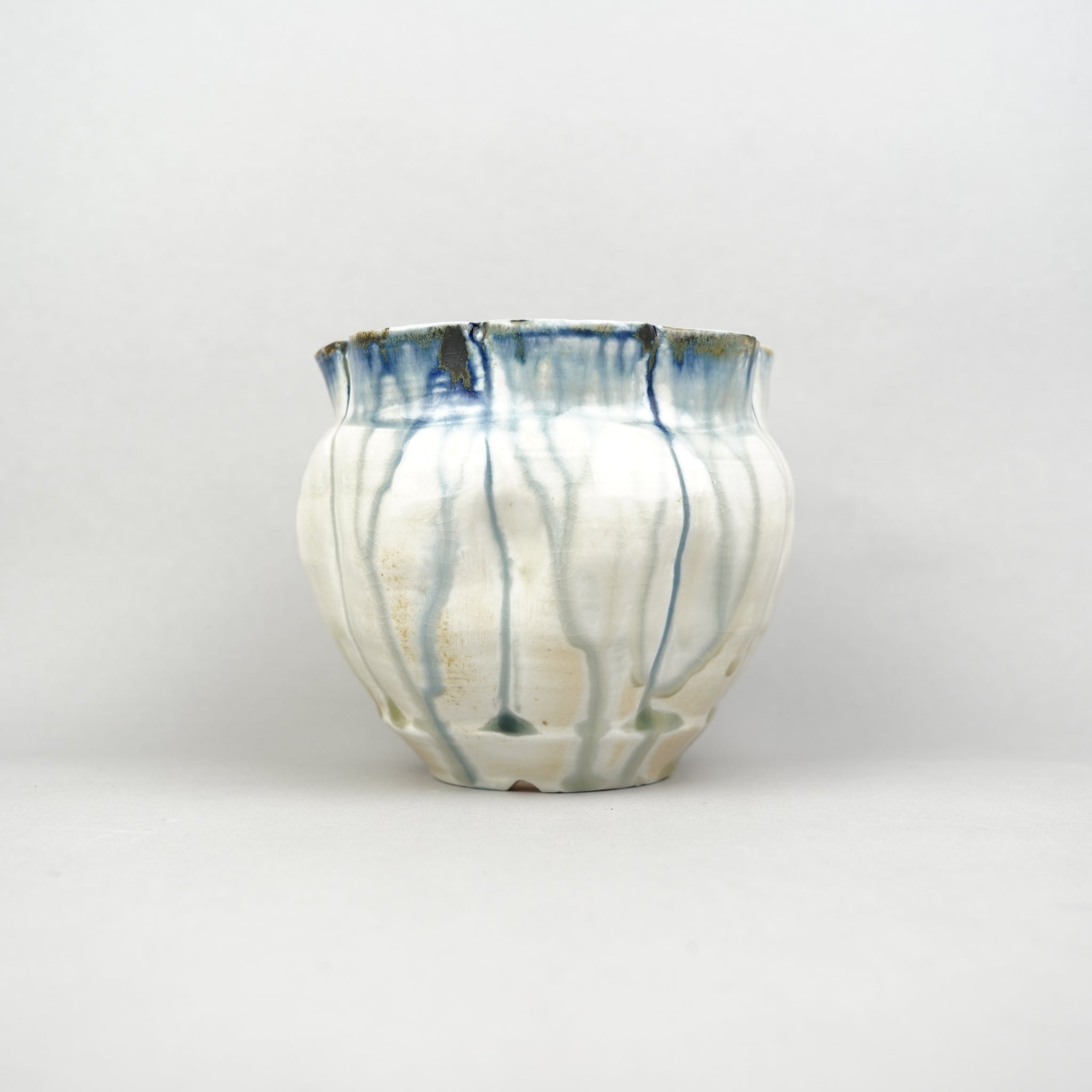 【陶器鉢】須釜優子_植木鉢_2nSY115