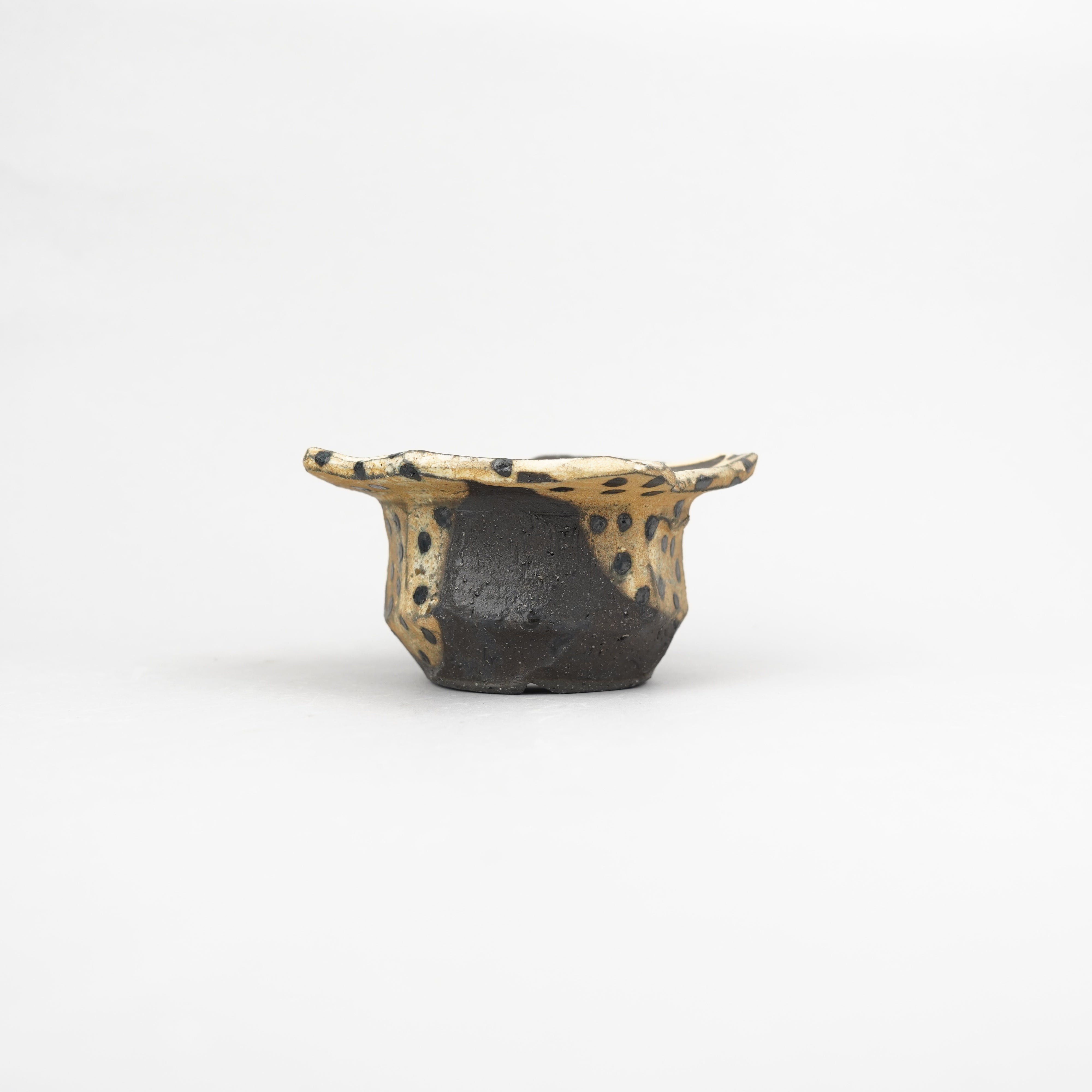 Pot – Hachi-8