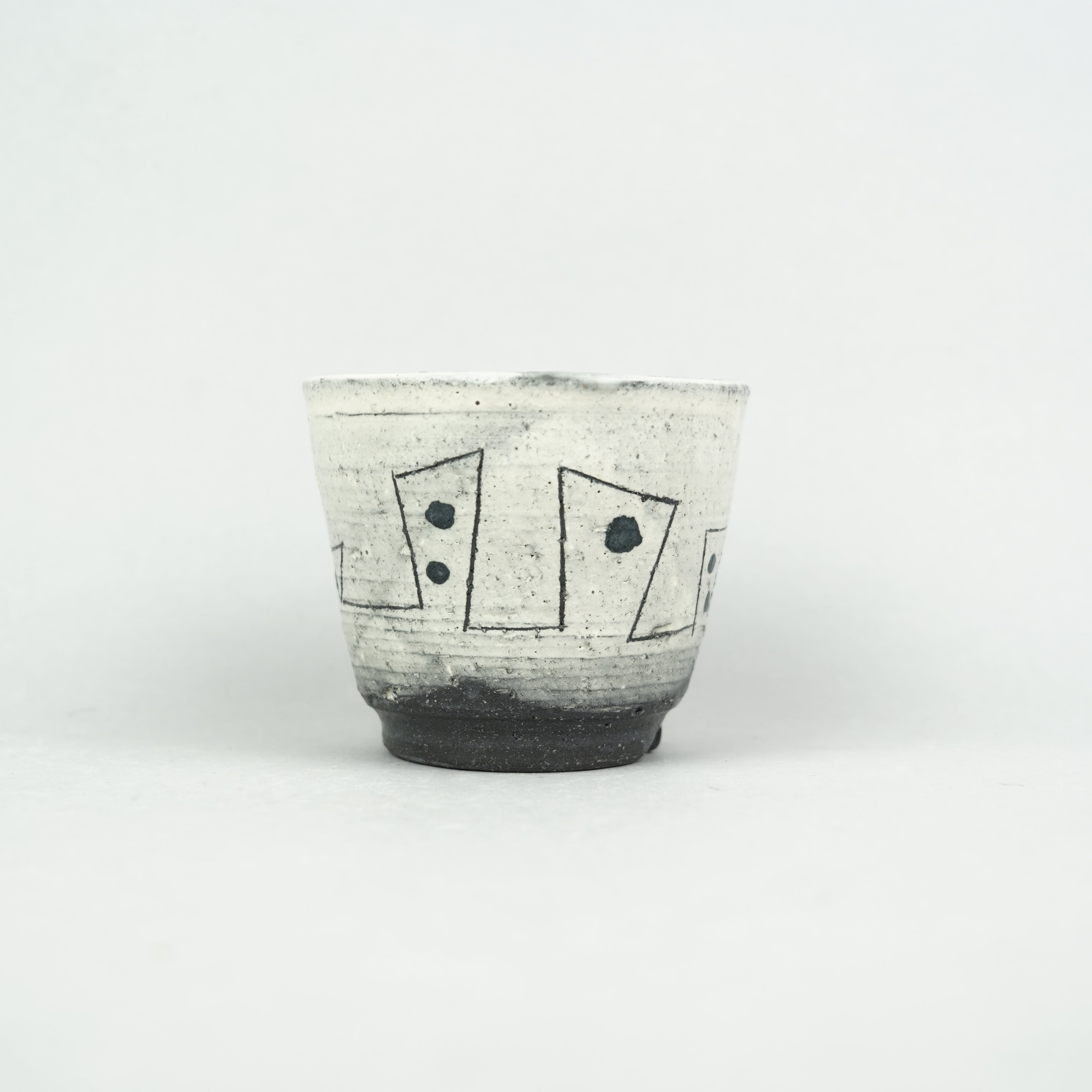 商品一覧/植木鉢 – Hachi-8