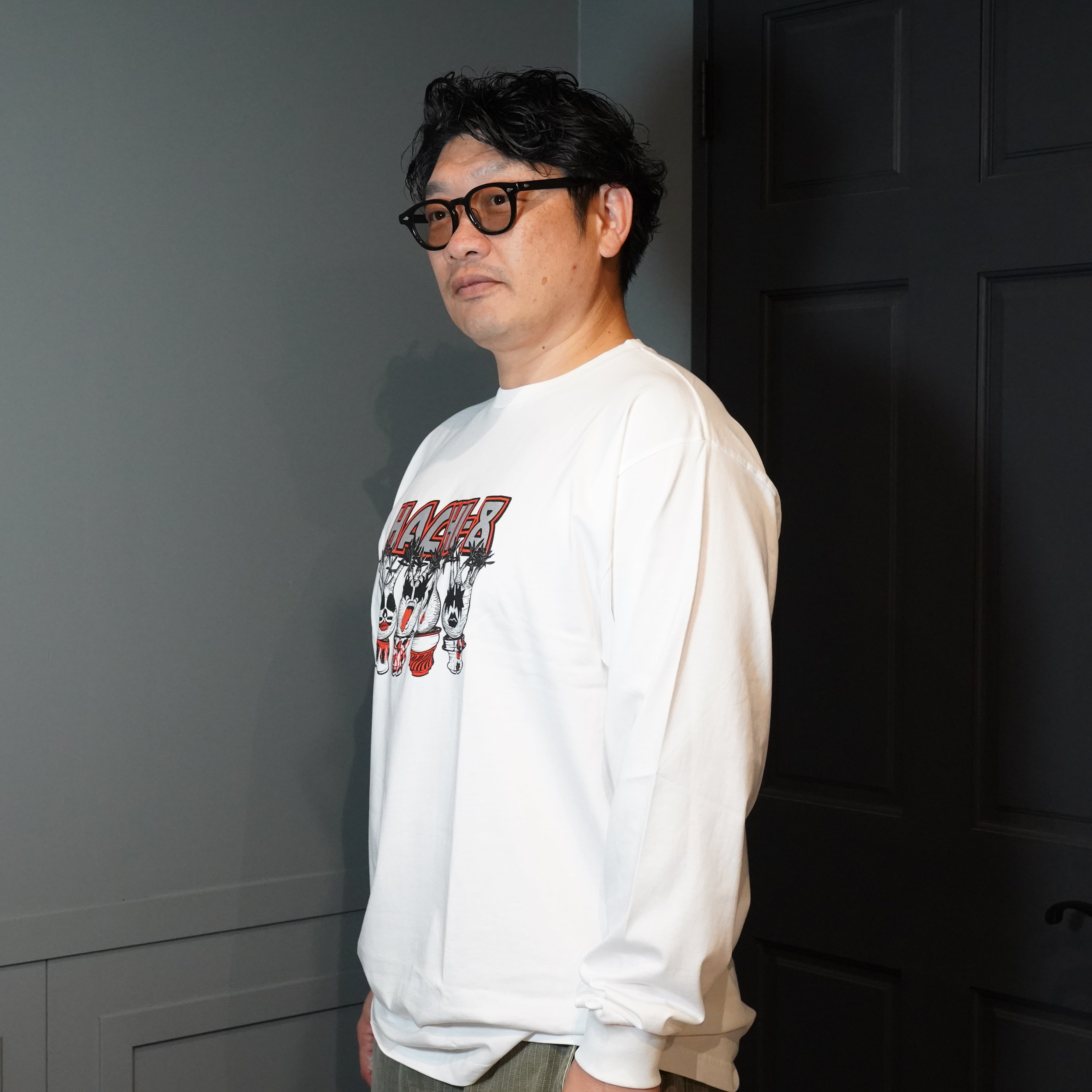 HACHI-8×GreenPrickle」 HACHI-8のロック Tシャツ 長袖 (ホワイト