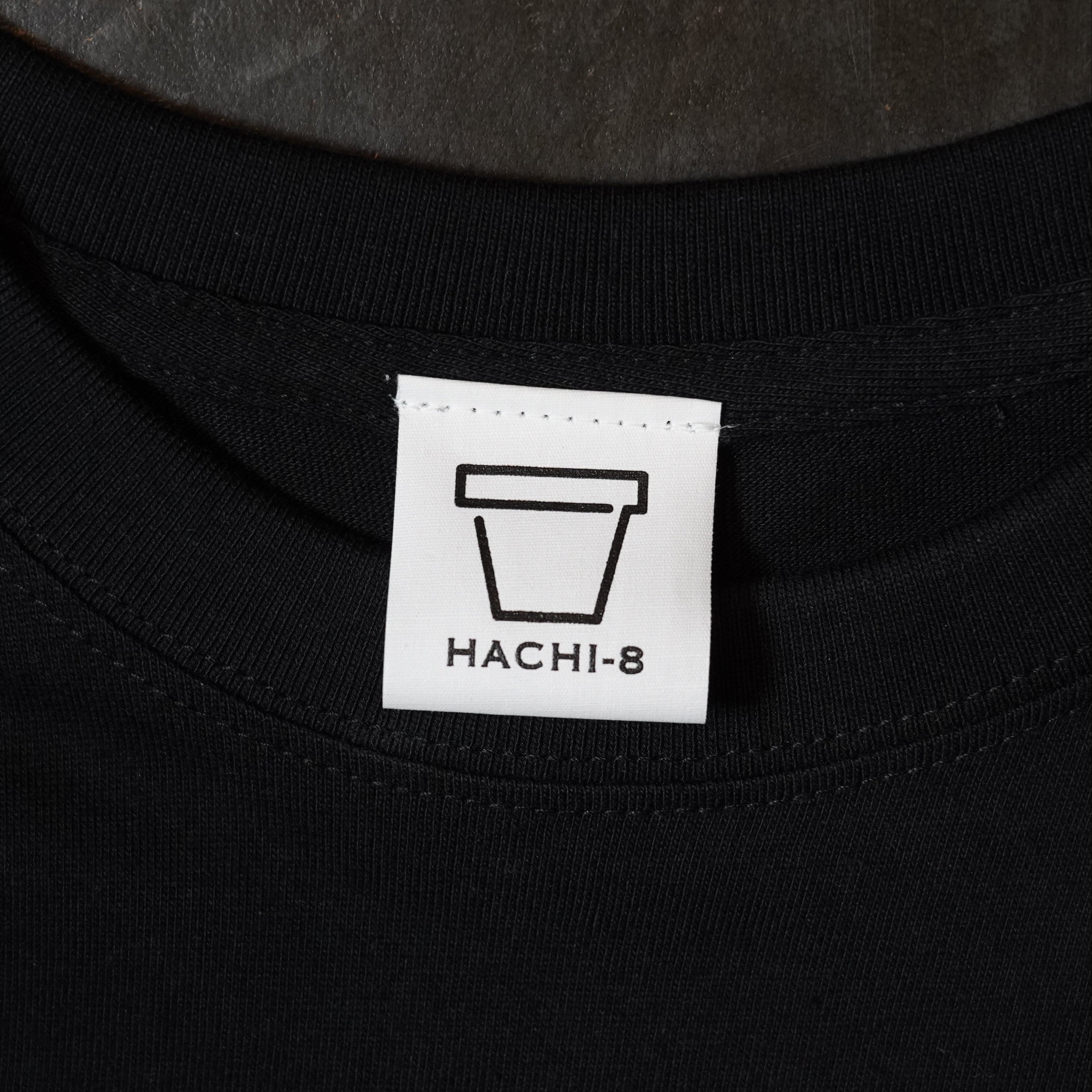 HACHI-8×GreenPrickle」 HACHI-8のロック Tシャツ 長袖 (ブラック