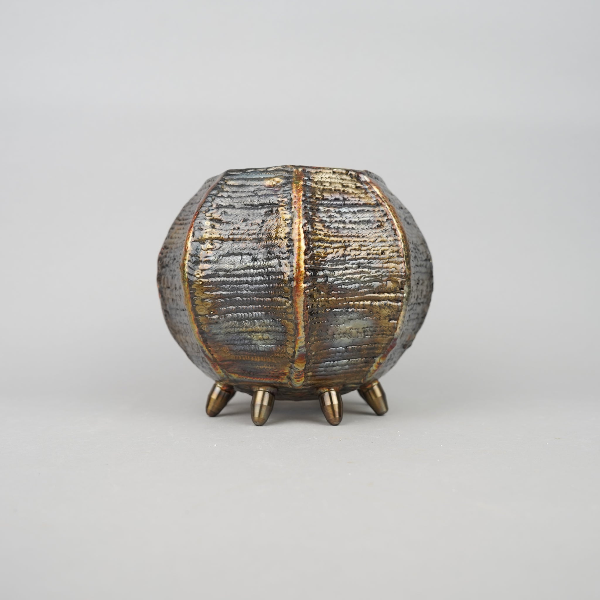 【審査員賞】FJ ARMOR NEST_HACHI-8鉢展2025_自由創作