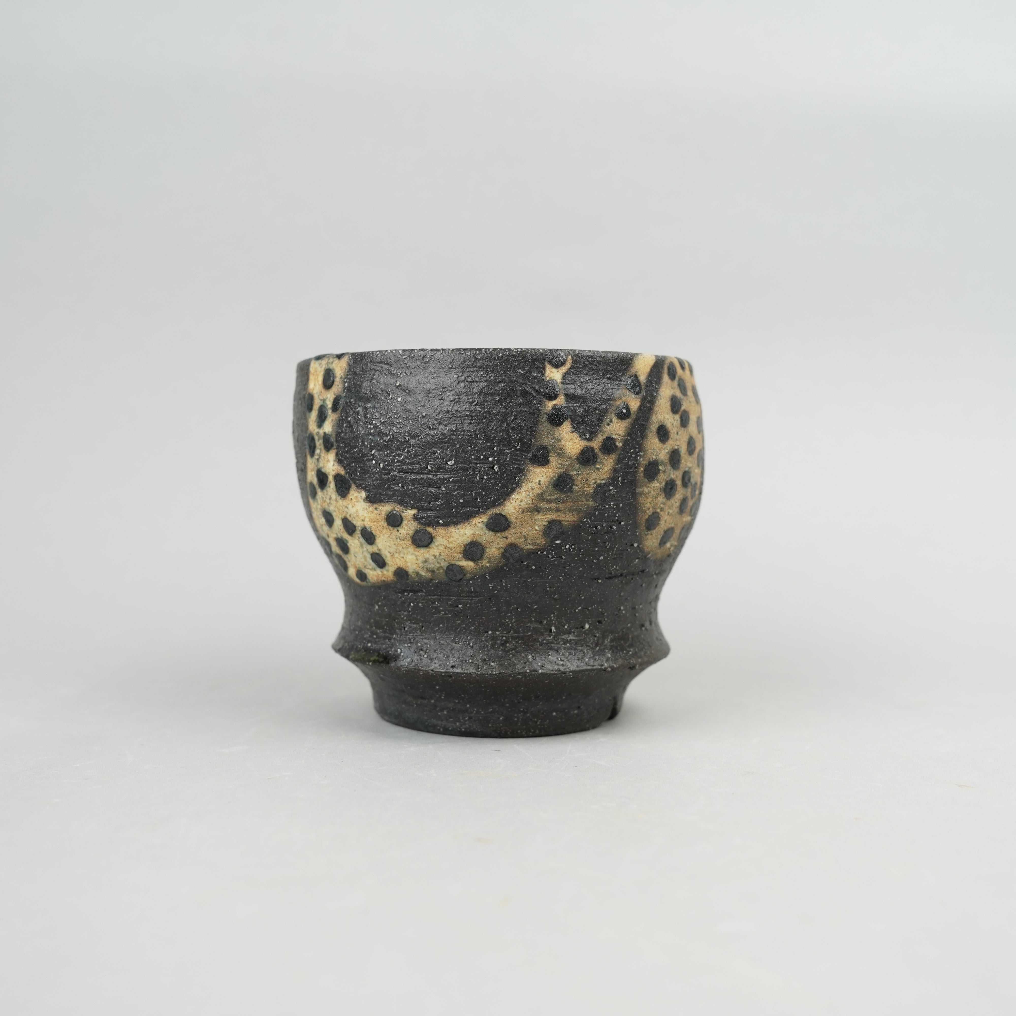 やきものはっち 鉢 YATAGARASU / No.8 Type A 001 / L / 約 φ14.7cm / 植木鉢