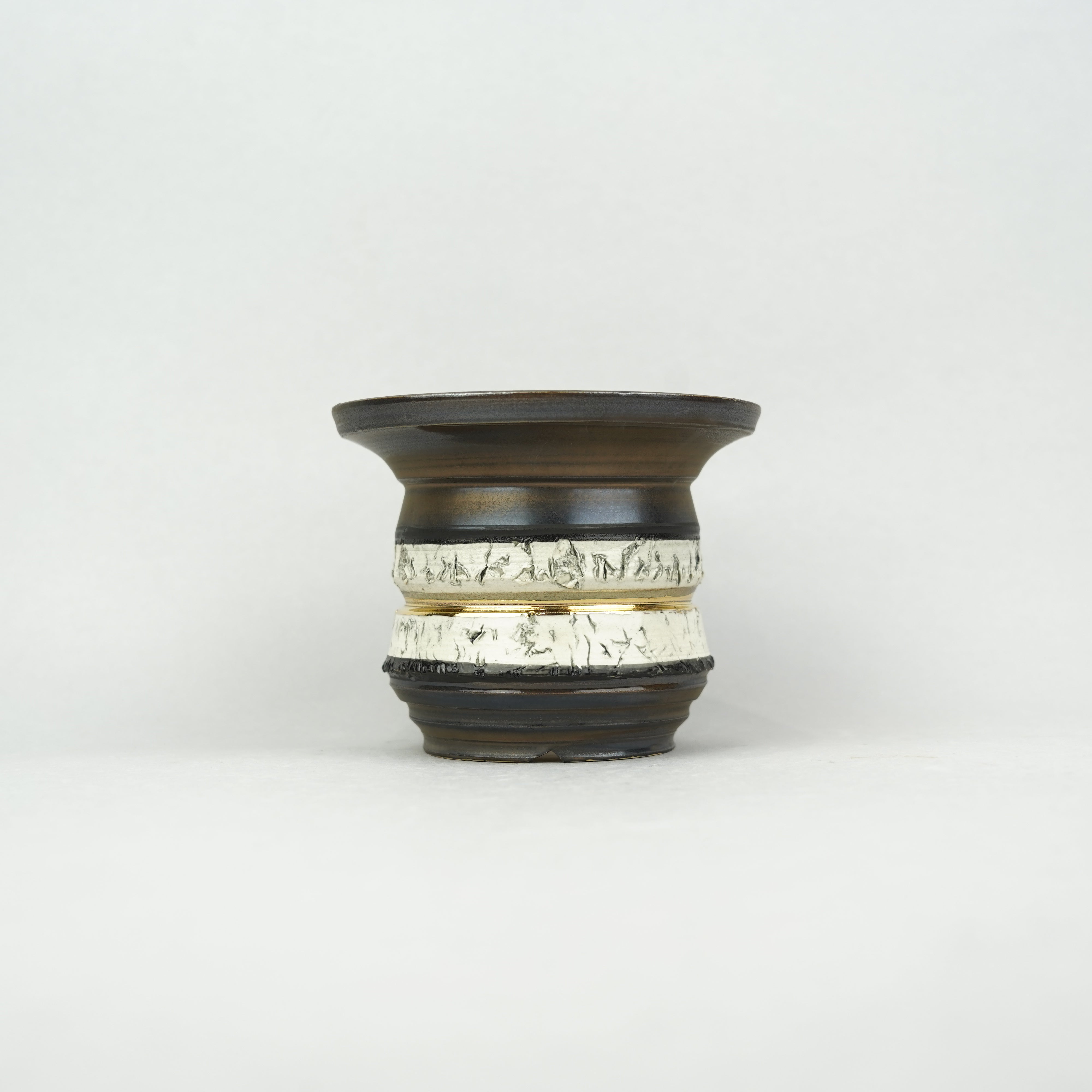 商品一覧/植木鉢 – Hachi-8