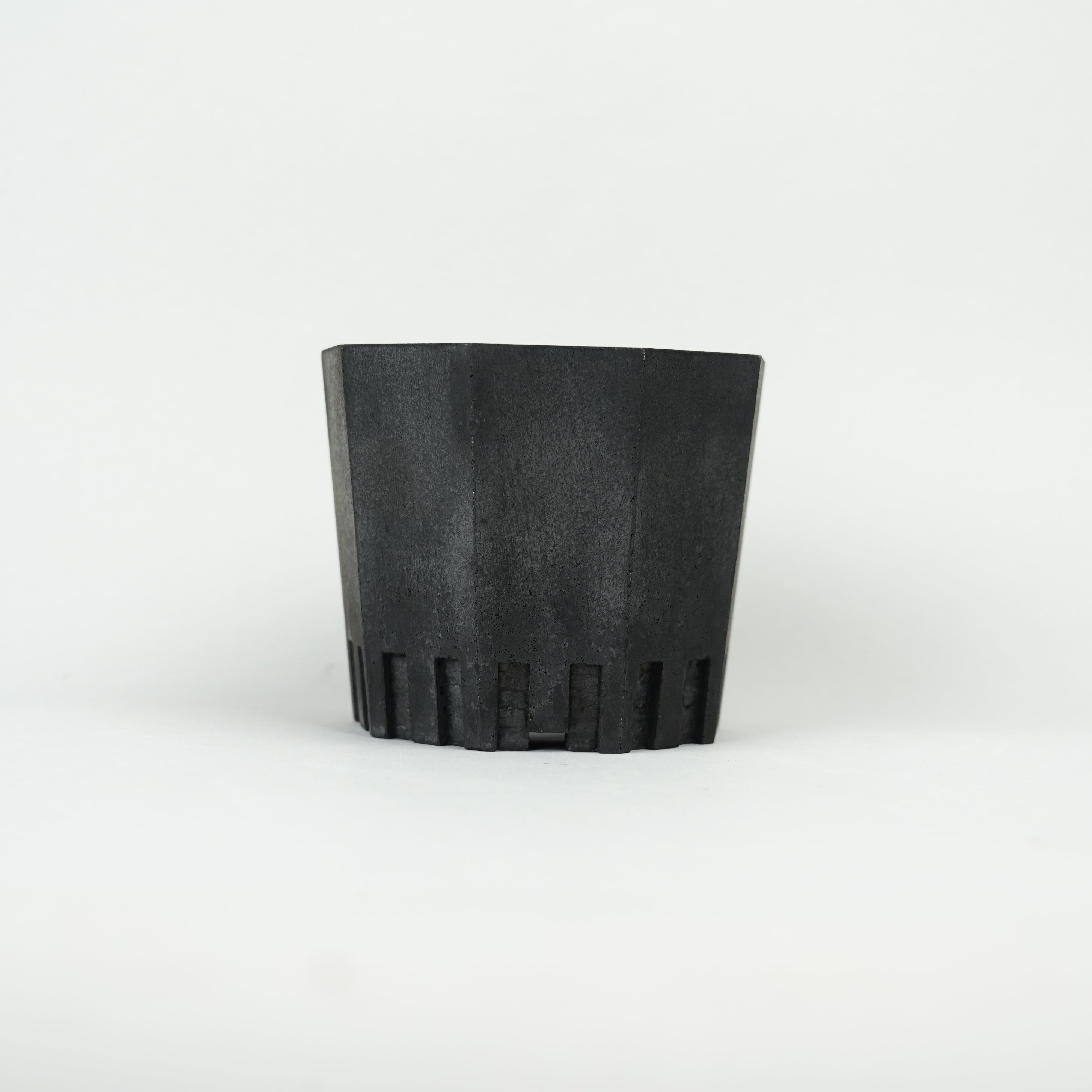 GOLD IMARI の鉢です。 Overlapped Petals Gold Pendant - ₹49663, Buy Overlapped Petals