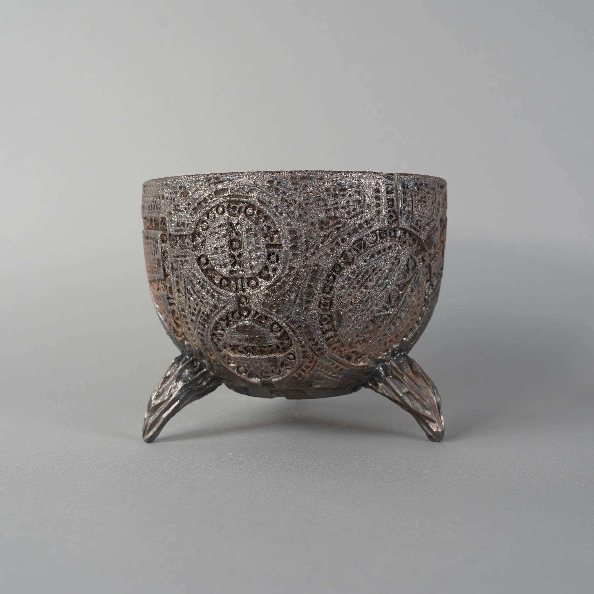 ancient machine flower pot/koala_domo
