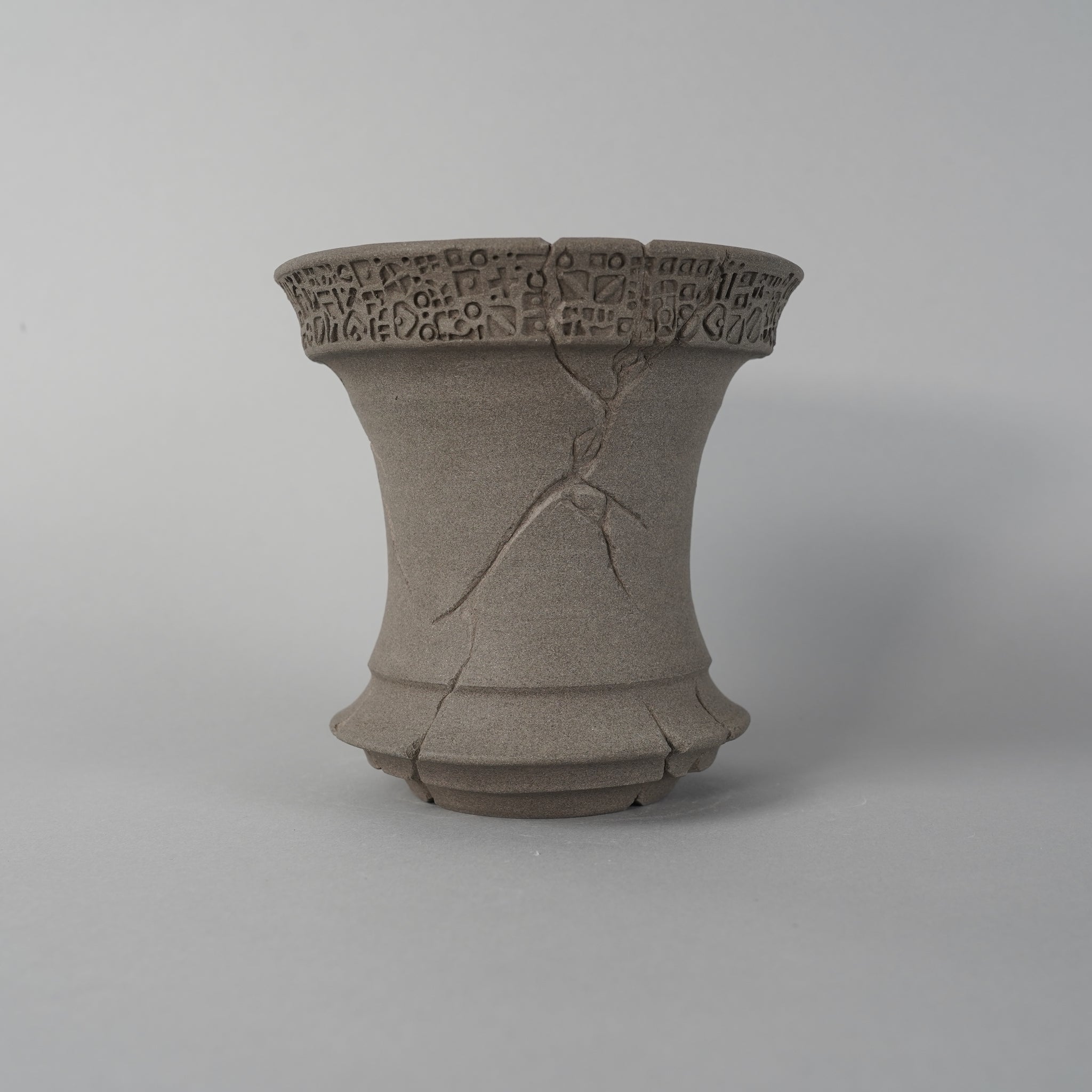 ancient flower pot D/koala_domo