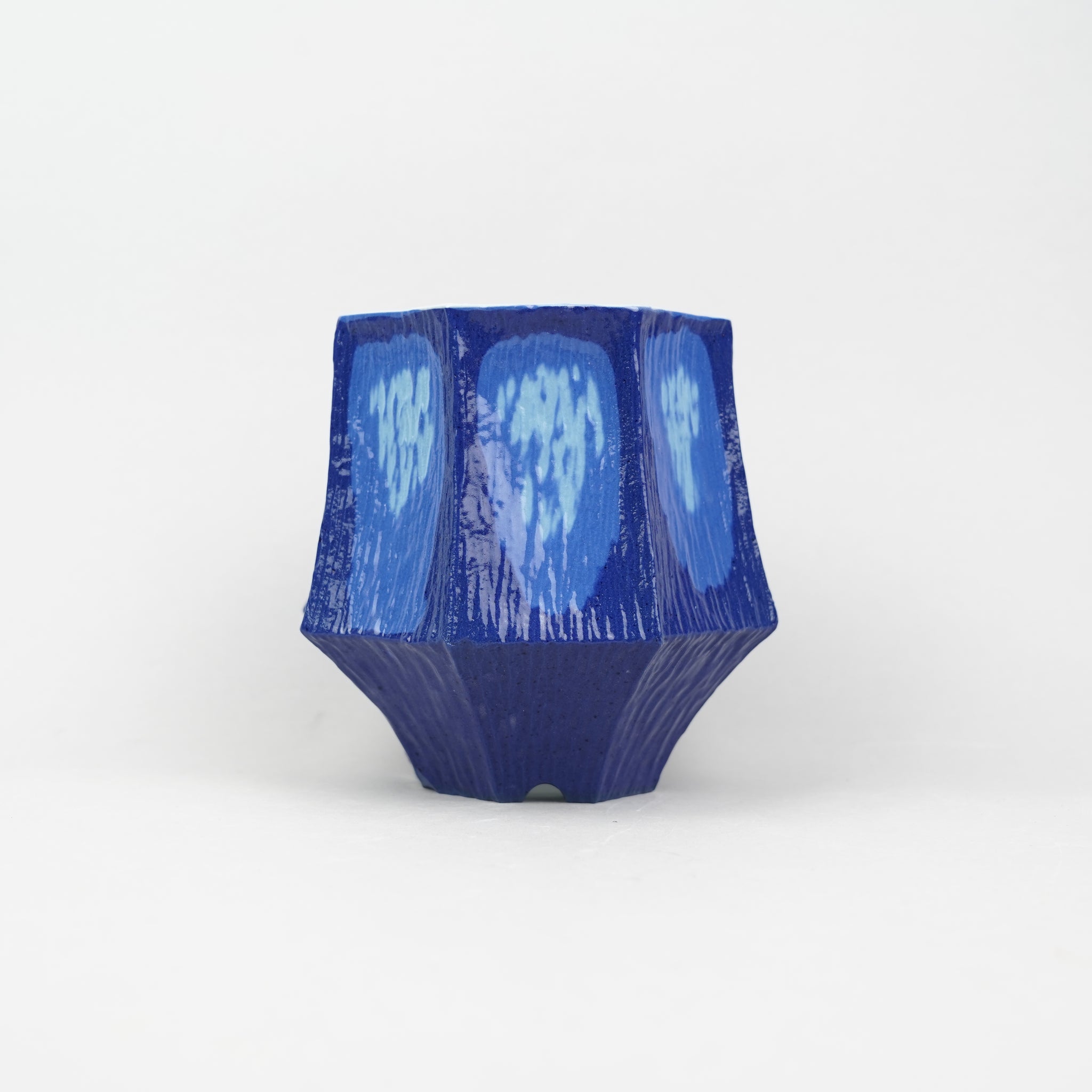 高橋ゆうき_植木鉢_43nTY2